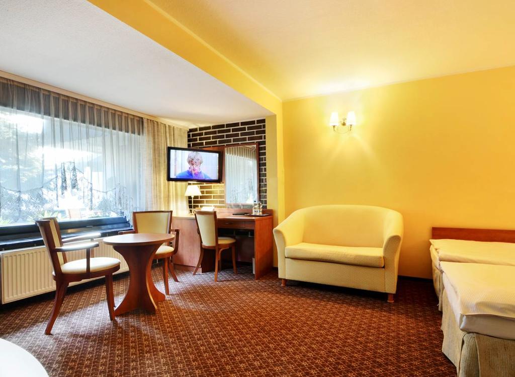 Hotel Astra Tajemniczy Ogrod Poznań Esterno foto